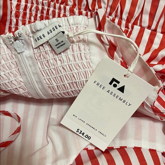 Free Assembly red alert dress size small NWT - Picture 3 of 3